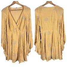 Mini Vestido Feminino FREE PEOPLE 4 Amarelo Branco Jasmim Bordado Floral Boho, usado comprar usado  Enviando para Brazil
