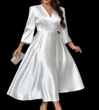 NOVO Vestido de Noiva Brilhante Cetim Giratório Completo Decote V Manga Longa Linha A Extra Grande NOVO comprar usado  Enviando para Brazil