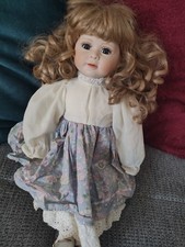 Porzellanpuppe mädchen locken gebraucht kaufen  Delingsdorf, Hamfelde, Kasseburg