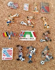 Lot pins football d'occasion  Épinay-sur-Seine
