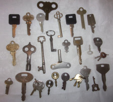 Lot assorted vintage for sale  Pikeville