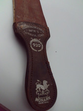 Monark Razor Strop Co. Moravia, Iowa #930 Genuine Horse Shell Strop & Hanger comprar usado  Enviando para Brazil