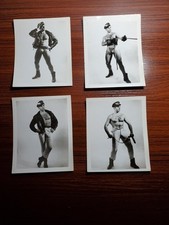 ESCASSO conjunto de 4 fotos por Chuck Renslow da Kris Studios, motociclista de couro comprar usado  Enviando para Brazil