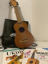 Ukulele Kala LTP-S Soprano Starter com bolsa de transporte e 2 livros, usado comprar usado  Enviando para Brazil