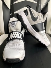 Baskets nike garçon d'occasion  Maurepas