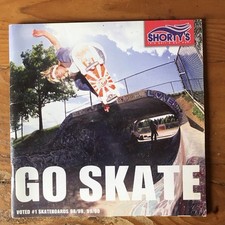 Catalogue shorty skateboards d'occasion  Paris XVIII