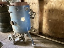 Clemco blast pot for sale  LEDBURY