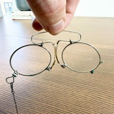 Lunettes pince nez d'occasion Lunettes pince nez d'occasion  Saint-Genest-Malifaux