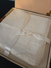 Guardanapos de almoço vintage LERON canto renda linho MADISON 24 madeira buffet comprar usado Guardanapos de almoço vintage LERON canto renda linho MADISON 24 madeira buffet comprar usado  Enviando para Brazil