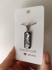 Collana conchiglie iridescenti usato  Trieste
