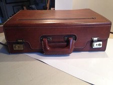 Malette attaché case d'occasion  Villeneuve-sur-Yonne