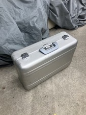 Vintage Zero Halliburton Mala de Alumínio Caixa de Ferramentas Combo 21 1/8”x13”x7 3/4” comprar usado Vintage Zero Halliburton Mala de Alumínio Caixa de Ferramentas Combo 21 1/8”x13”x7 3/4” comprar usado  Enviando para Brazil