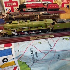 Atlas 100 scale for sale  PEACEHAVEN