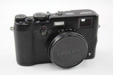 Fotocamera digitale mirrorless usato  Spedire a Italy