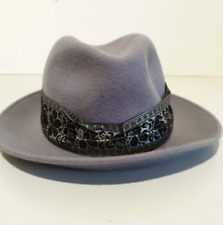 Cappello unisex invernale usato  Virle Piemonte