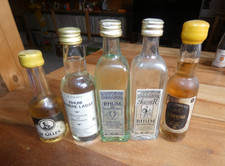 Lot mignonnettes rhum d'occasion  Frontenex