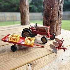 Vintage toy tractor for sale  Quinlan