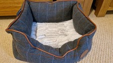 Beautiful dog bed for sale  MACHYNLLETH