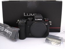 Panasonic lumix s5d usato  Spedire a Italy