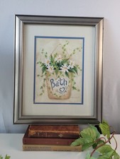 Pretty framed bathroom for sale  Missouri City