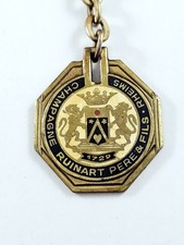 Keychain champagne ruinart d'occasion  Expédié en Belgium