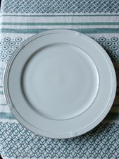 Lot assiettes blanches d'occasion  Pontivy