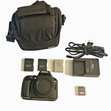 Usado, Câmera Digital SLR DSLR Nikon D3300 24MP. Excelente estado. comprar usado  Enviando para Brazil