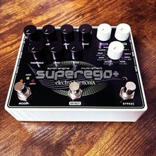 Pedale electro harmonix usato  Spedire a Italy