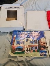 Usado, Kit de bordado My Dream Doll House de lona plástica para casa de bonecas (1991) ~ Danos na caixa comprar usado  Enviando para Brazil
