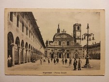 Vigevano piazza ducale. usato Vigevano piazza ducale. usato  Roasio