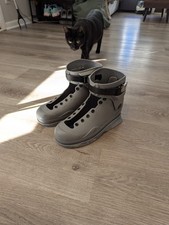 THEM 909 cinza médio SOMENTE CONCHA com placas de alma extra WKND comprar usado THEM 909 cinza médio SOMENTE CONCHA com placas de alma extra WKND comprar usado  Enviando para Brazil