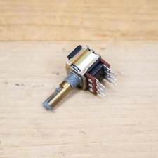 Potenziometro encoder rotativo usato Potenziometro encoder rotativo usato  Spedire a Italy