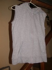 Veste capuche manche d'occasion  Tulette