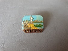 Pin ville tourisme d'occasion  Messigny-et-Vantoux
