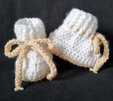 Babysocken erstlingssocken ers gebraucht kaufen Babysocken erstlingssocken ers gebraucht kaufen  Haibach