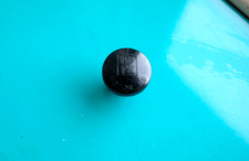 Original bouton vis d'occasion  Saint-Bonnet-de-Joux