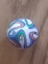 Futebol Adidas Brazuca miniatura 22 mm de diâmetro tamanho Subbuteo Brasil 2014. comprar usado  Enviando para Brazil