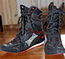 Lonsdale 39.5 boxing for sale Lonsdale 39.5 boxing for sale  COLERAINE