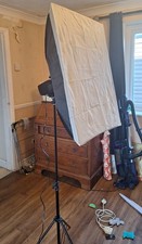 Set studio continuous for sale  STOURPORT-ON-SEVERN