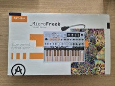 Arturia microfreak white usato  Spedire a Italy