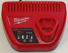 Milwaukee c12c caricabatteria usato  Italia