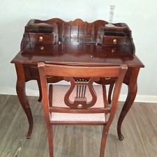 Charming lady desk for sale  Pulaski