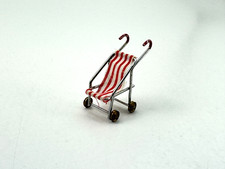Carrinho de bebê miniatura vintage metal vermelho branco tipo conjunto estojo display 2"x1,75" comprar usado  Enviando para Brazil