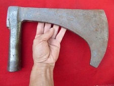 Grande hache douille d'occasion  Le Breil-sur-Mérize