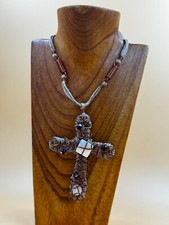 Collana con crocifisso usato  Pioltello