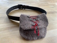 Dirndltasche braun gefilzt gebraucht kaufen  Maisach