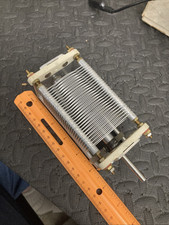 Capacitor de ar variável Oren Elliott Products OEP 73-1-30-55 22-1060pF 900V comprar usado Capacitor de ar variável Oren Elliott Products OEP 73-1-30-55 22-1060pF 900V comprar usado  Enviando para Brazil