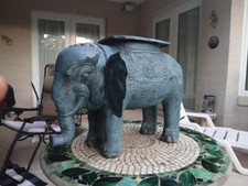 Usado, Suporte antigo balinês de bronze para plantas de elefante  comprar usado  Enviando para Brazil