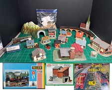 Gauge scale buildings for sale  Saint Johns
