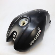 Ducati monster 695 usato  Cerignola